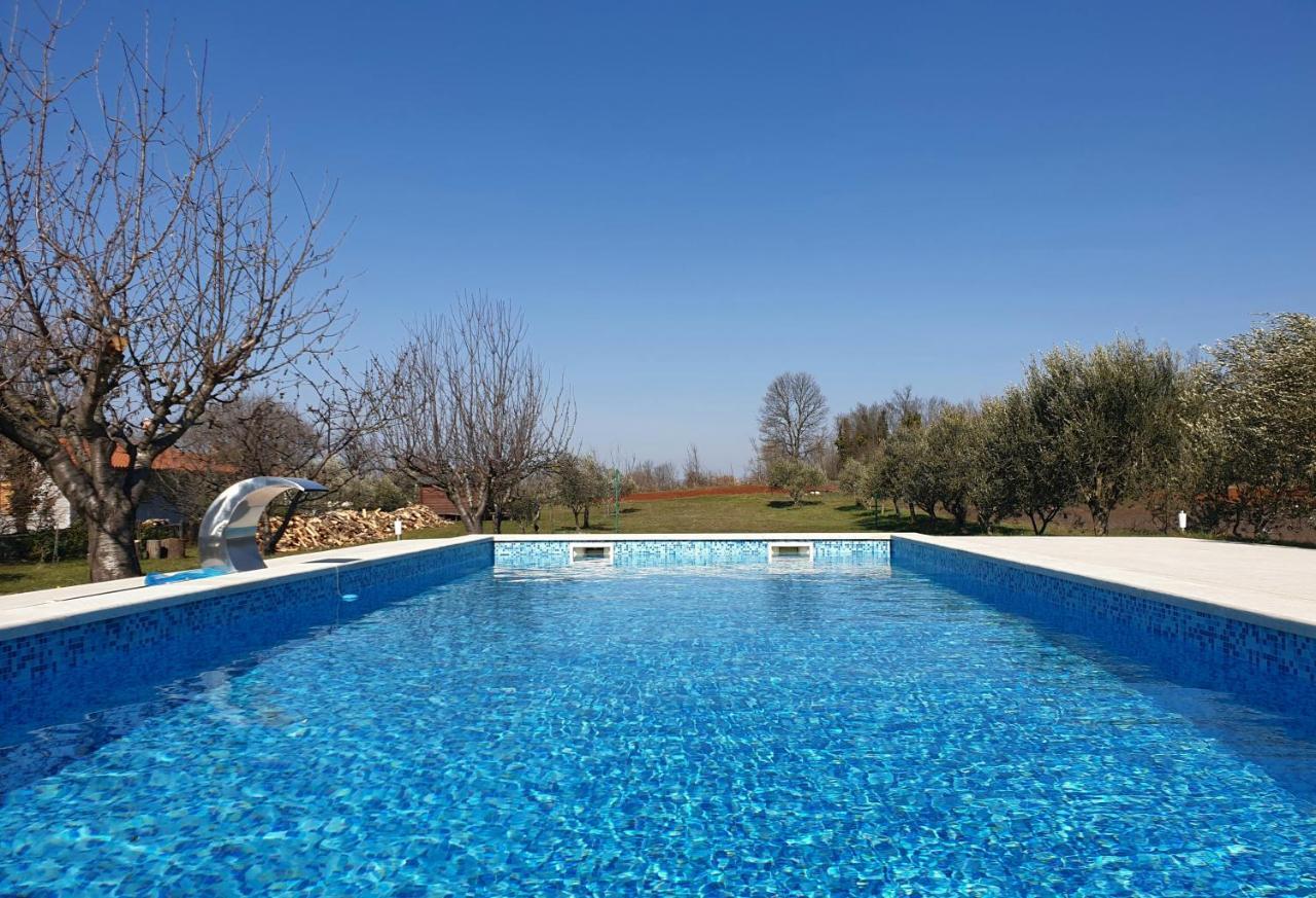 Villa Dorina Barban Екстер'єр фото