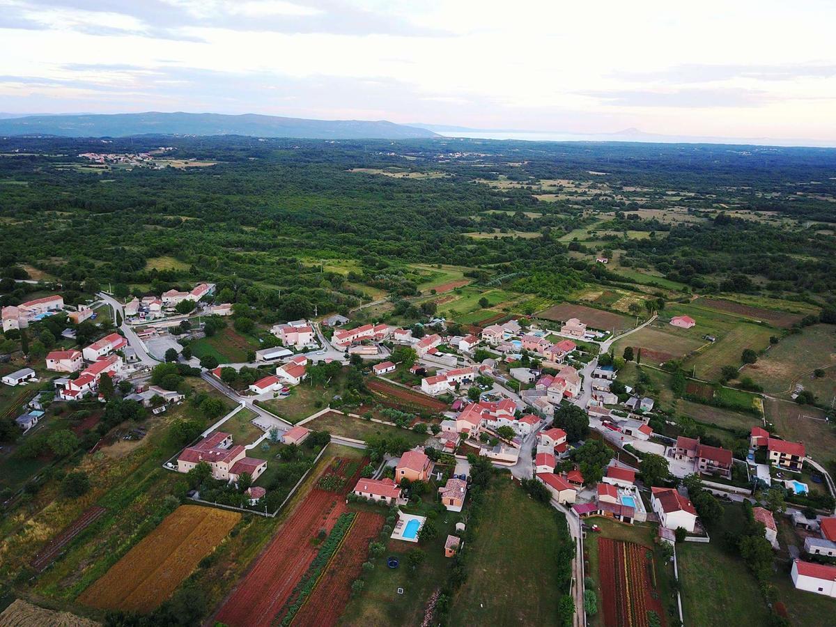 Villa Dorina Barban Екстер'єр фото